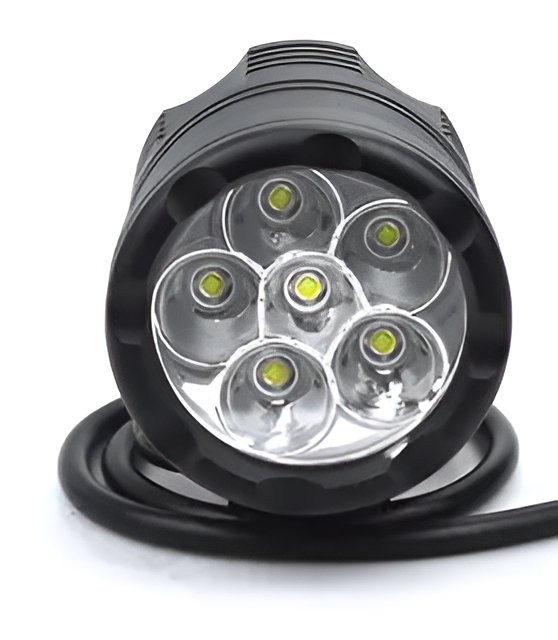 Phare Additionnel LED Universel mode feux de croisement, feux de route, flash stroboscopique au choix avec 6 LED puissantes